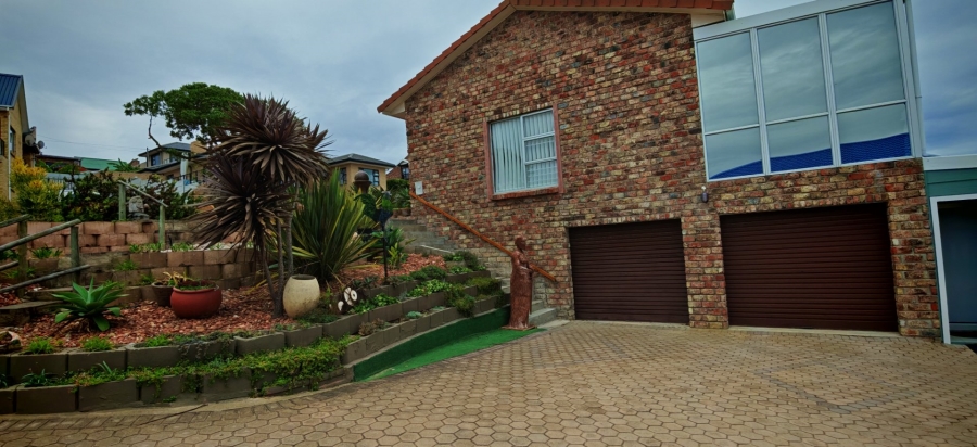 5 Bedroom Property for Sale in Dana Bay Western Cape